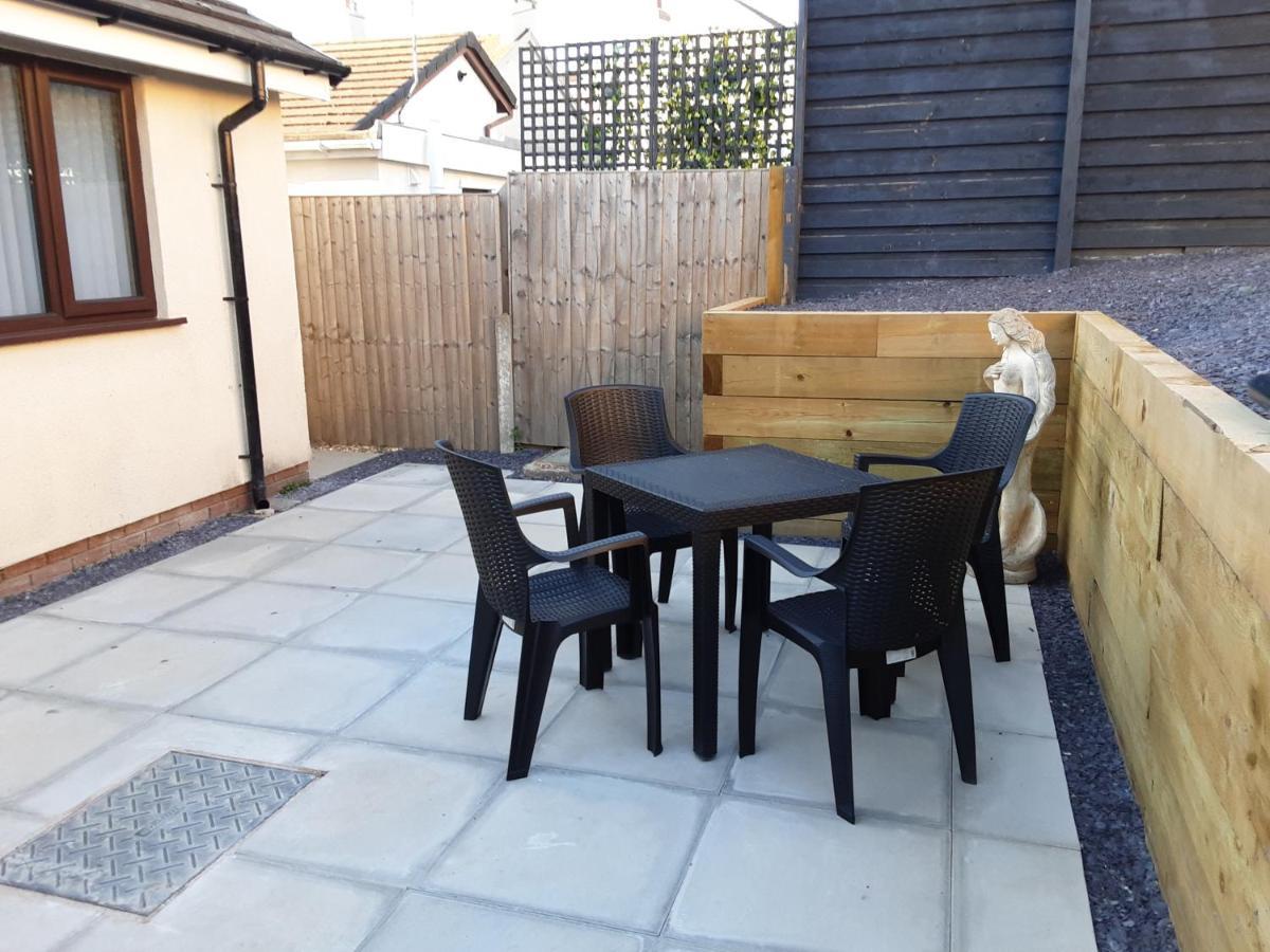 3-Bed Bungalow Near Conwy Valley Close To Castle Colwyn Bay Buitenkant foto