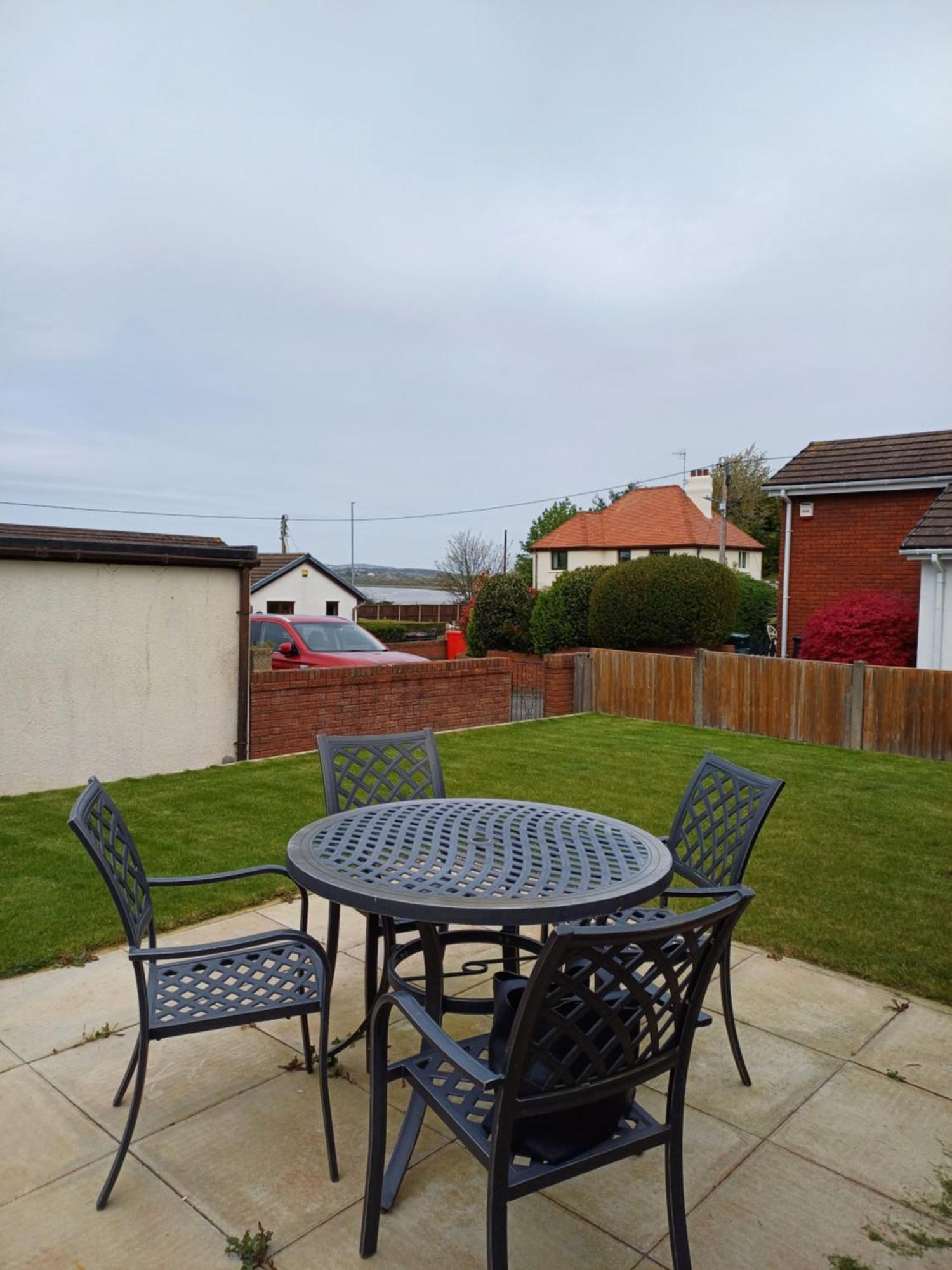 3-Bed Bungalow Near Conwy Valley Close To Castle Colwyn Bay Buitenkant foto